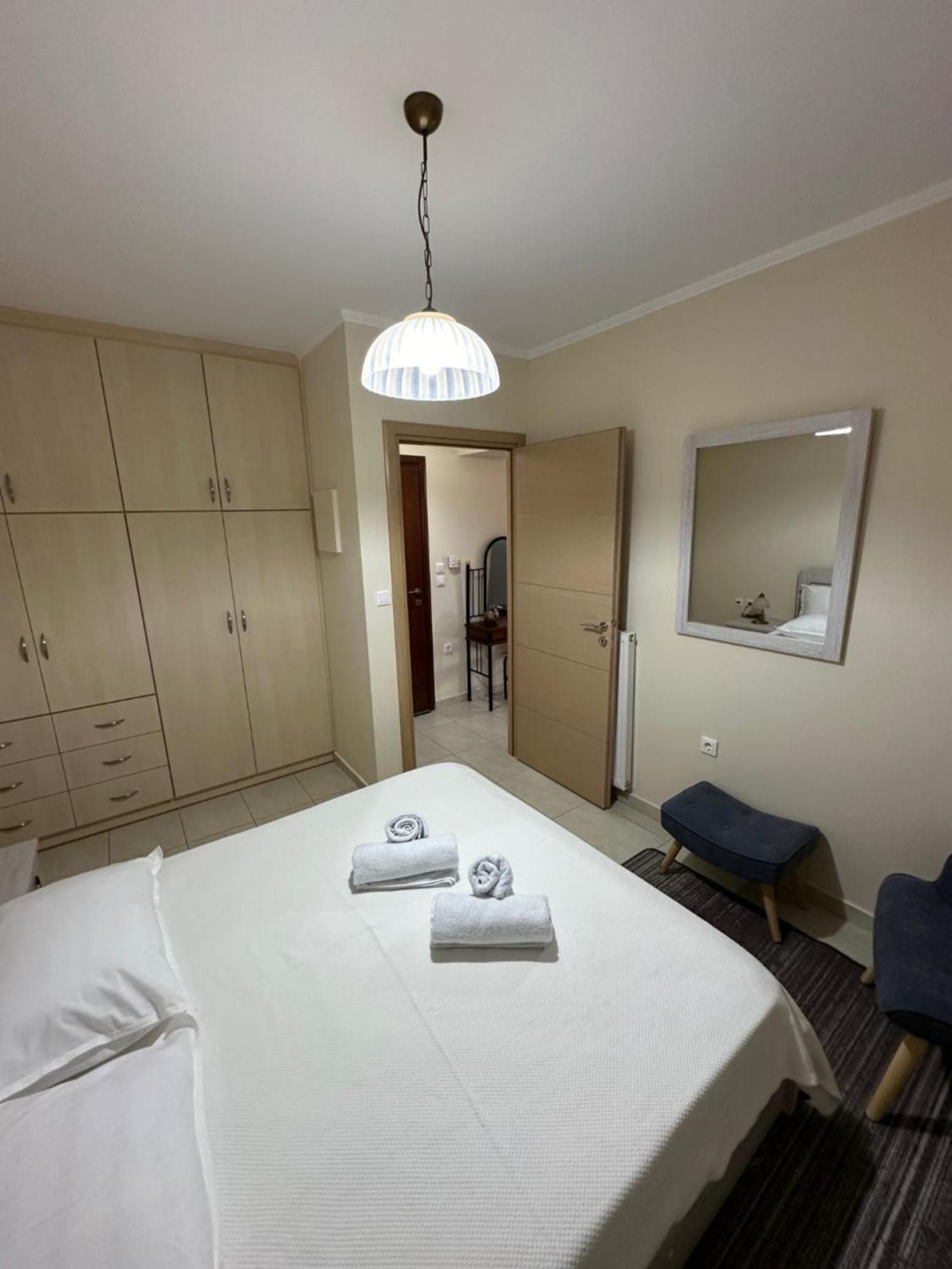 R Apartment Nafpaktos エクステリア 写真